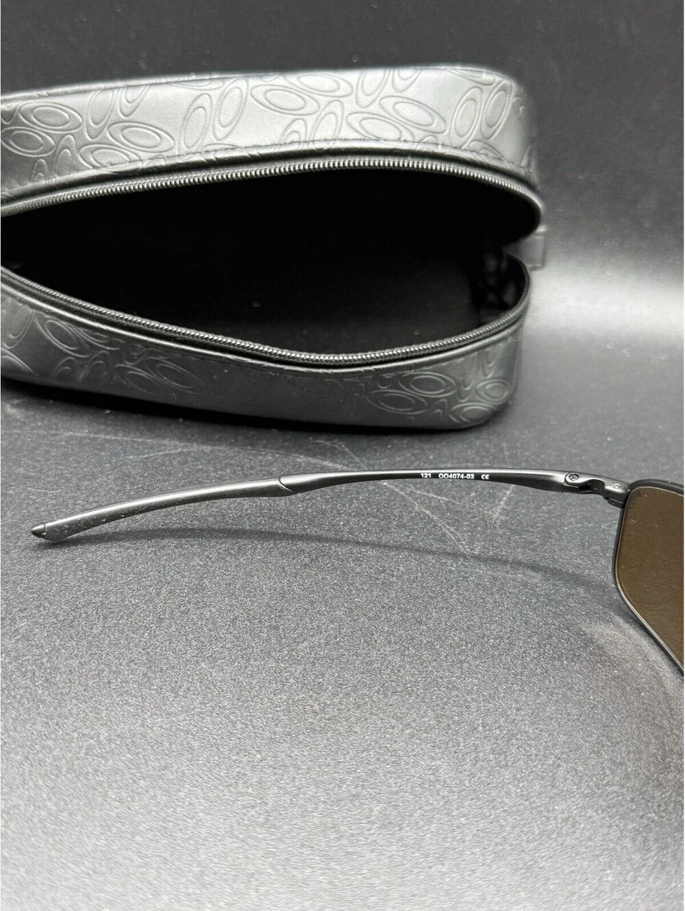 Oakley Taper Matte Black/Gold Iridium Lenses OO4074-03